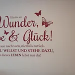 Am Krausberghof Mit Balkon Und Parkplatz, Aufenthaltsraum Mit Spielmoeglichkeiten, Erholung- Inmitten Der Natur, 6 Fahrminuten Zur Alpentherme Gastein Und Zur Schlossalmbahn Bad Hofgastein