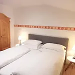Apartamento Am Bauernhof Mit Balkon Und Parkplatz, Aufenthaltsraum Mit Spielmoeglichkeiten, Erholung- Inmitten Der Natur, 6 Fahrminuten Zur Alpentherme Gastein Und Zur Schlossalmbahn Bad Hofgastein