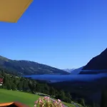 Apartamento Am Bauernhof Mit Balkon Und Parkplatz, Aufenthaltsraum Mit Spielmoeglichkeiten, Erholung- Inmitten Der Natur, 6 Fahrminuten Zur Alpentherme Gastein Und Zur Schlossalmbahn *