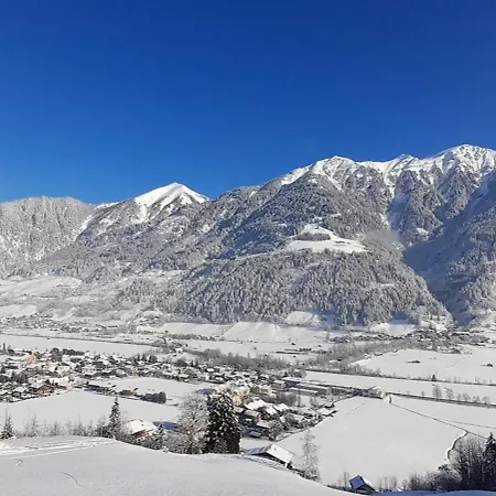 Appartement Urlaub Am Krausberghof, Mit Balkon Und Parkplatz, Inmitten Der Natur, Kostenfreie Kaffeekapseln, 6 Fahrminuten Zur Alpentherme Gastein Und Zur Schlossalmbahn, Spielplatz, Grosser Gartenbereich Bad Hofgastein