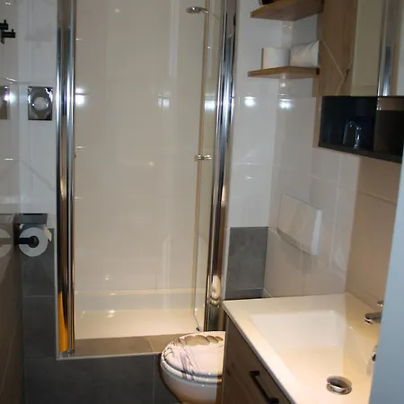 Apartament Am Krausberghof Mit Balkon Und Parkplatz, Aufenthaltsraum Mit Spielmoeglichkeiten, Erholung- Inmitten Der Natur, 6 Fahrminuten Zur Alpentherme Gastein Und Zur Schlossalmbahn *