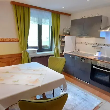 Urlaub Am Krausberghof, Mit Balkon Und Parkplatz, Inmitten Der Natur, Kostenfreie Kaffeekapseln, 6 Fahrminuten Zur Alpentherme Gastein Und Zur Schlossalmbahn, Spielplatz, Grosser Gartenbereich Bad Hofgastein