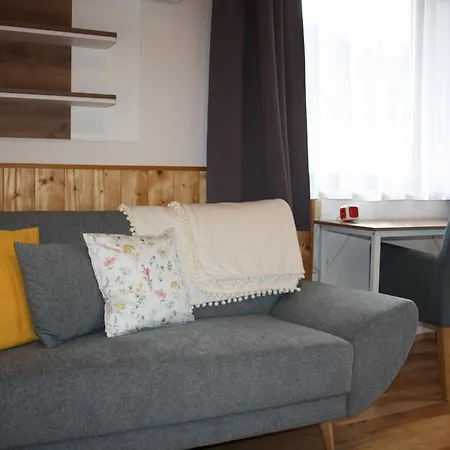 Apartment Urlaub Am Krausberghof, Apartment Mit Balkon Und Parkplatz, Inmitten Der Natur, Sauna Und Infrarotkabine, Kostenfreie Kaffeekapseln, 6 Fahrminuten Zur Alpentherme Gastein Und Zur Schlossalmbahn, Spielplatz