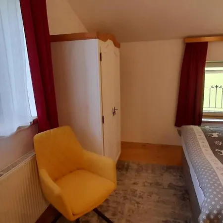 Am Krausberghof Mit Balkon Und Parkplatz, Aufenthaltsraum Mit Spielmoeglichkeiten, Erholung- Inmitten Der Natur, 6 Fahrminuten Zur Alpentherme Gastein Und Zur Schlossalmbahn *