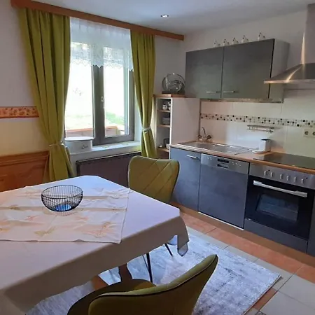 Am Krausberghof Mit Balkon Und Parkplatz, Aufenthaltsraum Mit Spielmoeglichkeiten, Erholung- Inmitten Der Natur, 6 Fahrminuten Zur Alpentherme Gastein Und Zur Schlossalmbahn Apartament