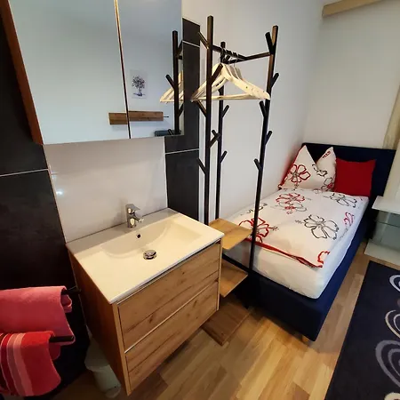 Lejlighed Urlaub Am Krausberghof, Apartment Mit Balkon Und Parkplatz, Inmitten Der Natur, Sauna Und Infrarotkabine, Kostenfreie Kaffeekapseln, 6 Fahrminuten Zur Alpentherme Gastein Und Zur Schlossalmbahn, Spielplatz