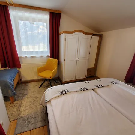 Am Krausberghof Mit Balkon Und Parkplatz, Aufenthaltsraum Mit Spielmoeglichkeiten, Erholung- Inmitten Der Natur, 6 Fahrminuten Zur Alpentherme Gastein Und Zur Schlossalmbahn Apartament