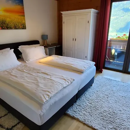 Apartament Ferienwohnung Am Krausberghof Mit Balkon Und Parkplatz, Aufenthaltsraum, 6 Fahrminuten Zur Alpentherme Gastein Und Zur Schlossalmbahn Bad Hofgastein