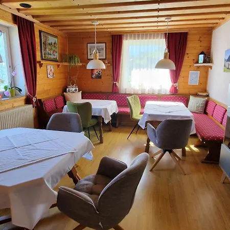 Ferienwohnung Am Krausberghof Mit Balkon Und Parkplatz, Aufenthaltsraum, 6 Fahrminuten Zur Alpentherme Gastein Und Zur Schlossalmbahn * Bad Hofgastein