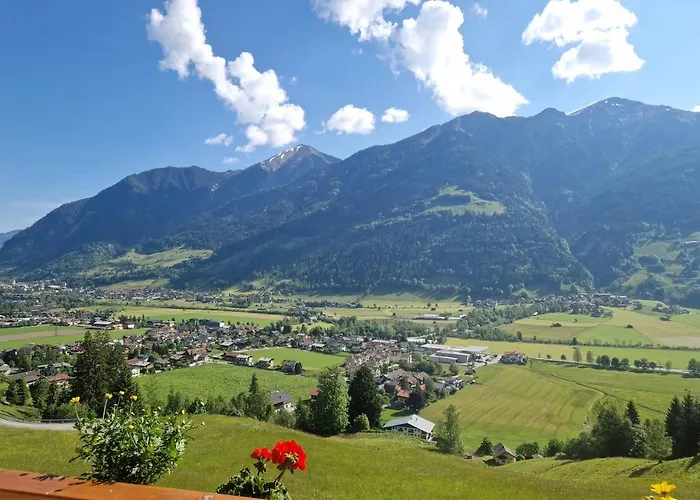 Am Bauernhof Mit Balkon Und Parkplatz, Aufenthaltsraum Mit Spielmoeglichkeiten, Erholung- Inmitten Der Natur, 6 Fahrminuten Zur Alpentherme Gastein Und Zur Schlossalmbahn Апартаменты *